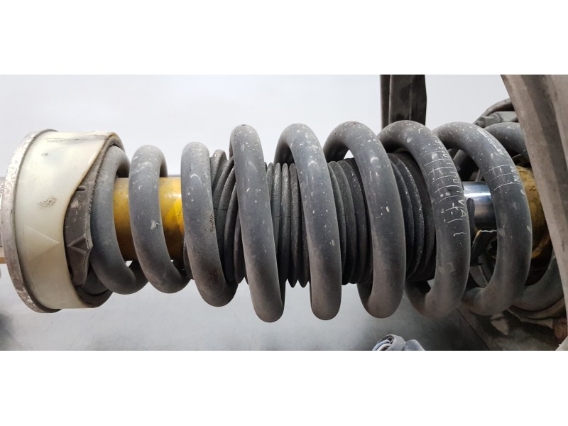 Recambio de amortiguador delantero izquierdo para volkswagen touareg (7la) tdi r5 referencia OEM IAM 7L6413031L 7L0407047A 