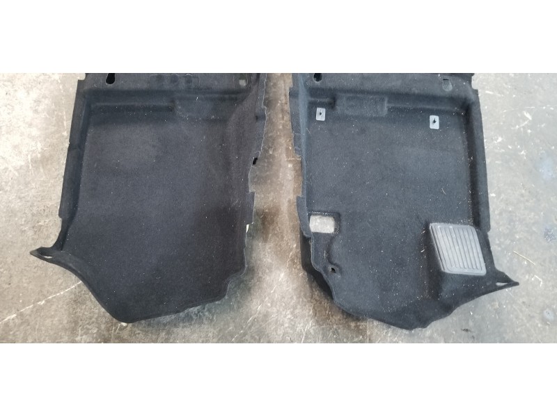 Recambio de juego tapizados / cartoneras para hyundai tucson tecno sky referencia OEM IAM 84260N7110NNB  