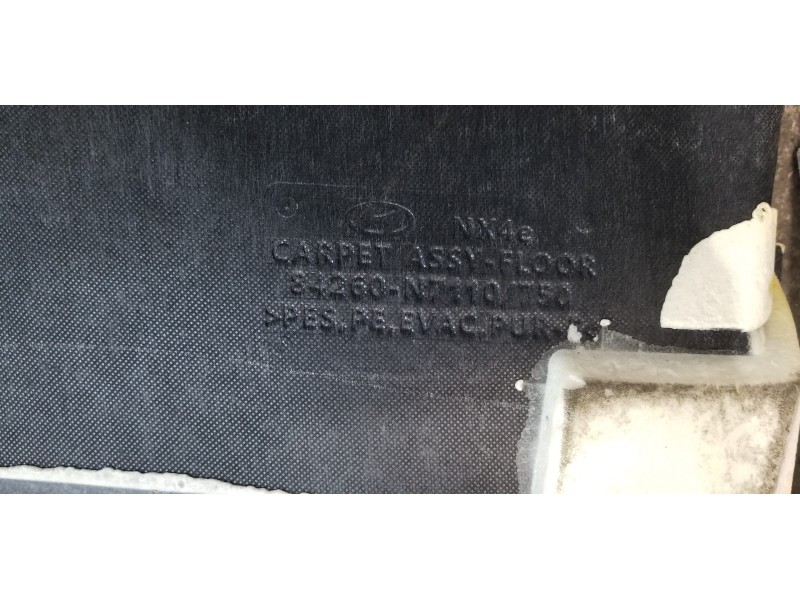 Recambio de juego tapizados / cartoneras para hyundai tucson tecno sky referencia OEM IAM 84260N7110NNB  