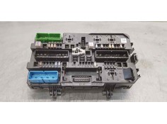 Recambio de caja reles / fusibles para opel astra gtc sport referencia OEM IAM 13181278  