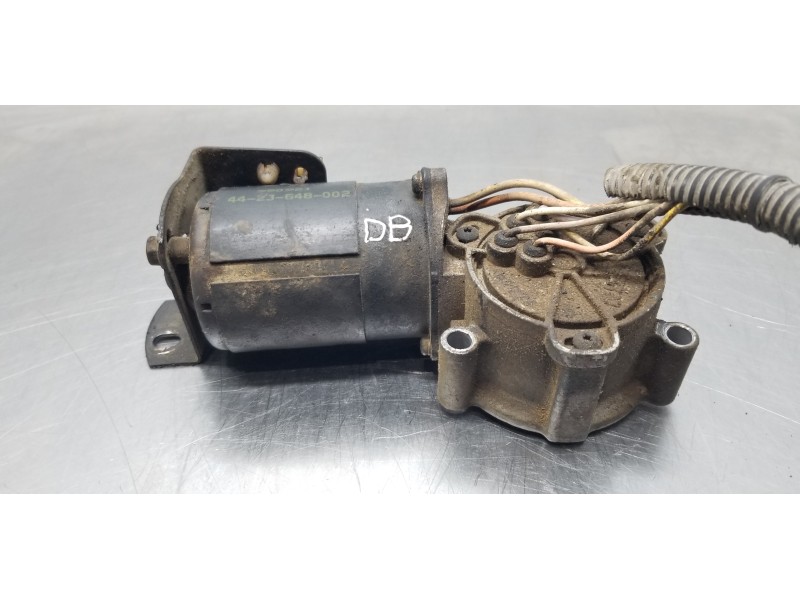 Recambio de motor electrico actuador caja transfer para ssangyong rexton rx 320 referencia OEM IAM 4423648002  