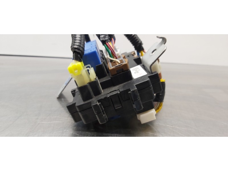 Recambio de caja reles / fusibles para renault koleos bose edition referencia OEM IAM 252365026R   Recambio de caja reles / fusibles para renault koleos bose edition referencia OEM IAM 252365026R