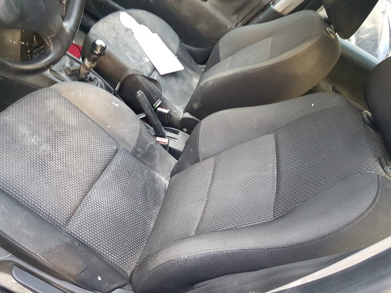 peugeot 207 del año 2011