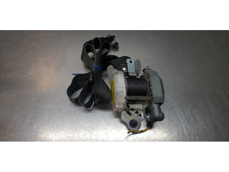Recambio de cinturon seguridad delantero derecho para hyundai i30 classic referencia OEM IAM 888202R900   Recambio de cinturon seguridad delantero derecho para hyundai i30 classic referencia OEM IAM 888202R900