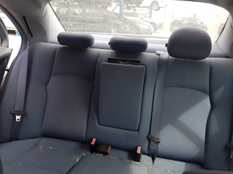 mercedes clase c (w203) berlina del año 2003