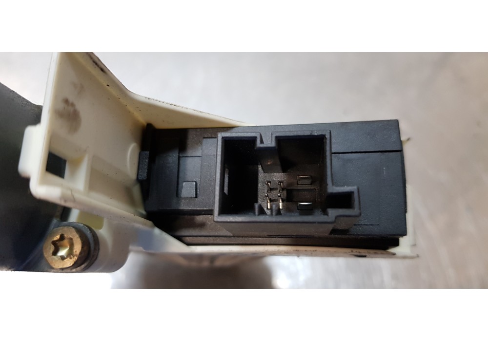 Recambio de motor elevalunas delantero derecho para audi a6 berlina (4f2) 3.2 fsi referencia OEM IAM 4F0959802B   Recambio de motor elevalunas delantero derecho para audi a6 berlina (4f2) 3.2 fsi referencia OEM IAM 4F0959802B