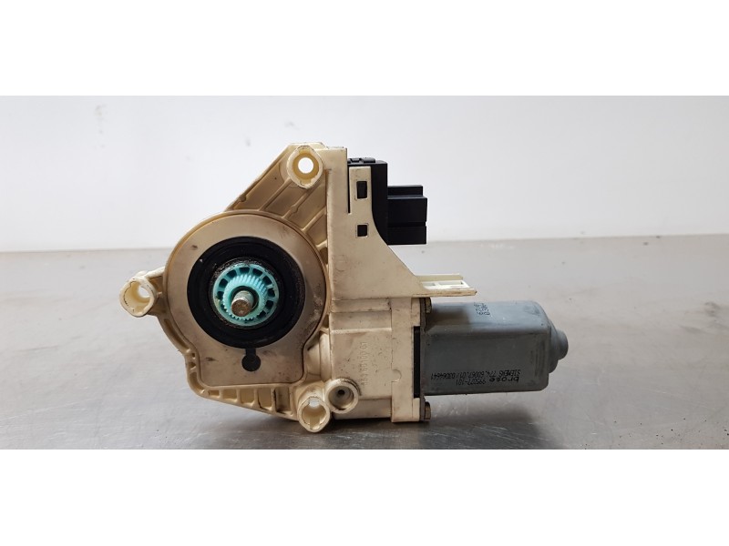 Recambio de motor elevalunas delantero derecho para audi a6 berlina (4f2) 3.2 fsi referencia OEM IAM 4F0959802B   Recambio de motor elevalunas delantero derecho para audi a6 berlina (4f2) 3.2 fsi referencia OEM IAM 4F0959802B