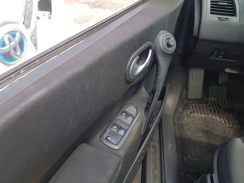 renault megane ii coupe/cabrio del año 2004 renault megane ii coupe/cabrio del año 2004