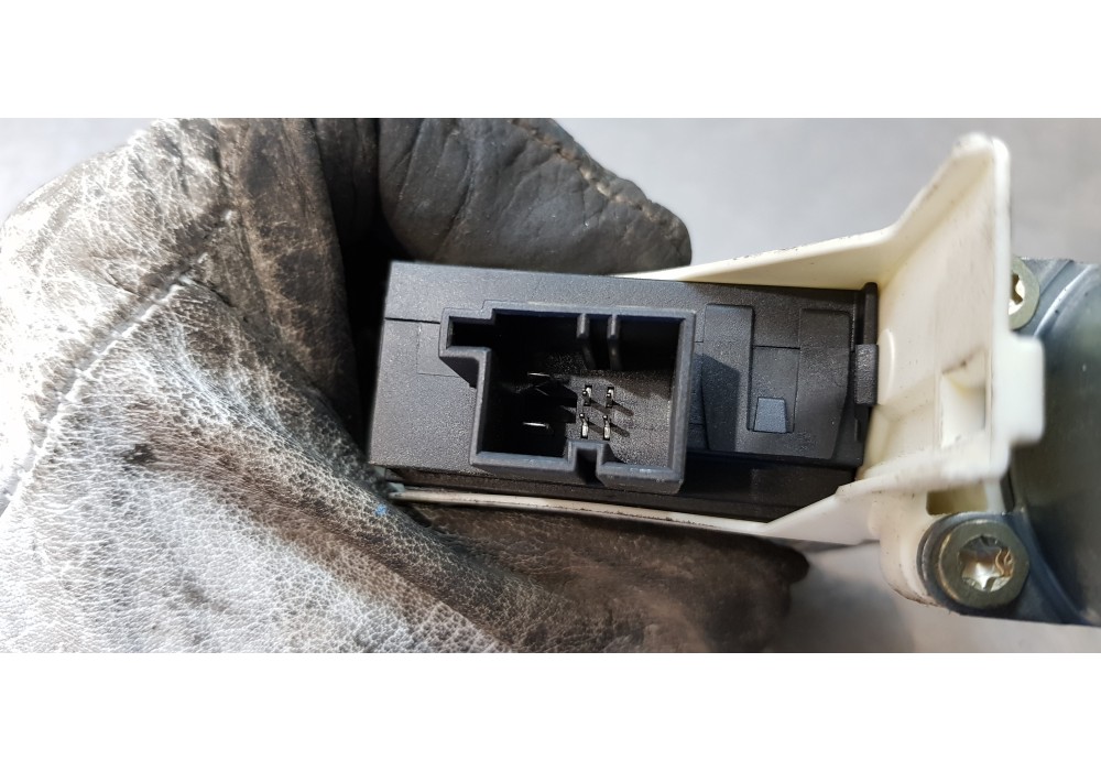 Recambio de motor elevalunas delantero izquierdo para audi a6 berlina (4f2) 3.2 fsi referencia OEM IAM 4F0959801B   Recambio de motor elevalunas delantero izquierdo para audi a6 berlina (4f2) 3.2 fsi referencia OEM IAM 4F0959801B