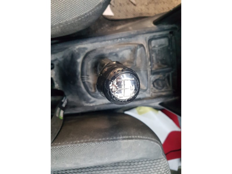 peugeot 207 del año 2011