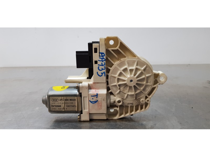 Recambio de motor elevalunas trasero derecho para audi a6 berlina (4f2) 3.2 fsi referencia OEM IAM 4F0959802A   Recambio de motor elevalunas trasero derecho para audi a6 berlina (4f2) 3.2 fsi referencia OEM IAM 4F0959802A