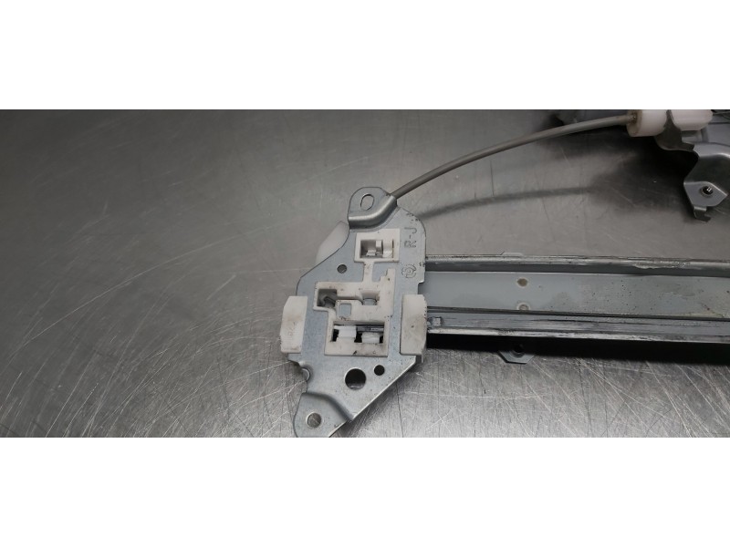 Recambio de elevalunas trasero derecho para renault koleos bose edition referencia OEM IAM 82720JY00A 82750JY00A  Recambio de elevalunas trasero derecho para renault koleos bose edition referencia OEM IAM 82720JY00A 82750JY00A