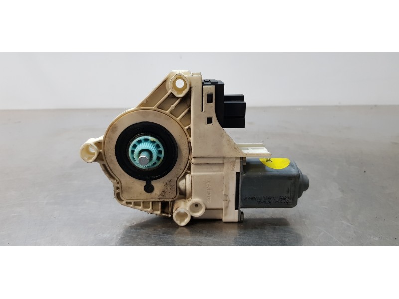 Recambio de motor elevalunas trasero derecho para audi a6 berlina (4f2) 3.2 fsi referencia OEM IAM 4F0959802A   Recambio de motor elevalunas trasero derecho para audi a6 berlina (4f2) 3.2 fsi referencia OEM IAM 4F0959802A