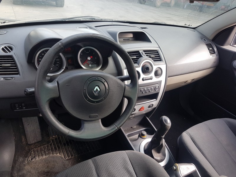 renault megane ii coupe/cabrio del año 2004 renault megane ii coupe/cabrio del año 2004