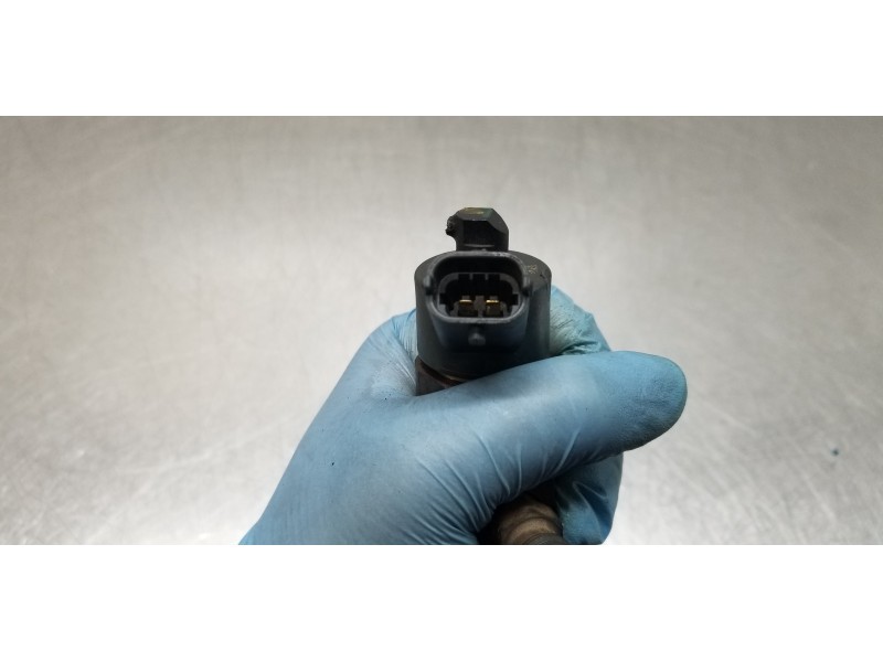 Recambio de inyector para opel zafira b cosmo referencia OEM IAM 0445110165  