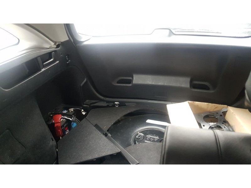 toyota auris touring sports (e18) del año 2015