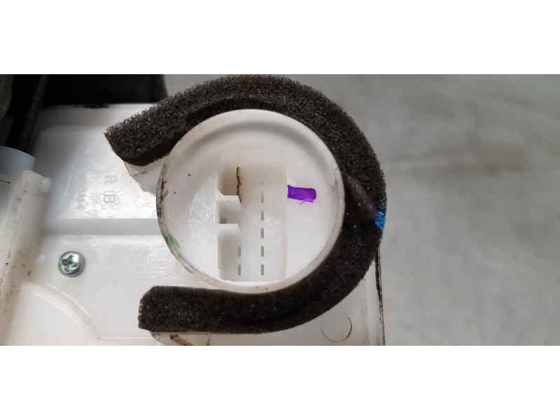 Recambio de cerradura puerta delantera derecha para mitsubishi space star (a00) motion referencia OEM IAM 5715A864  