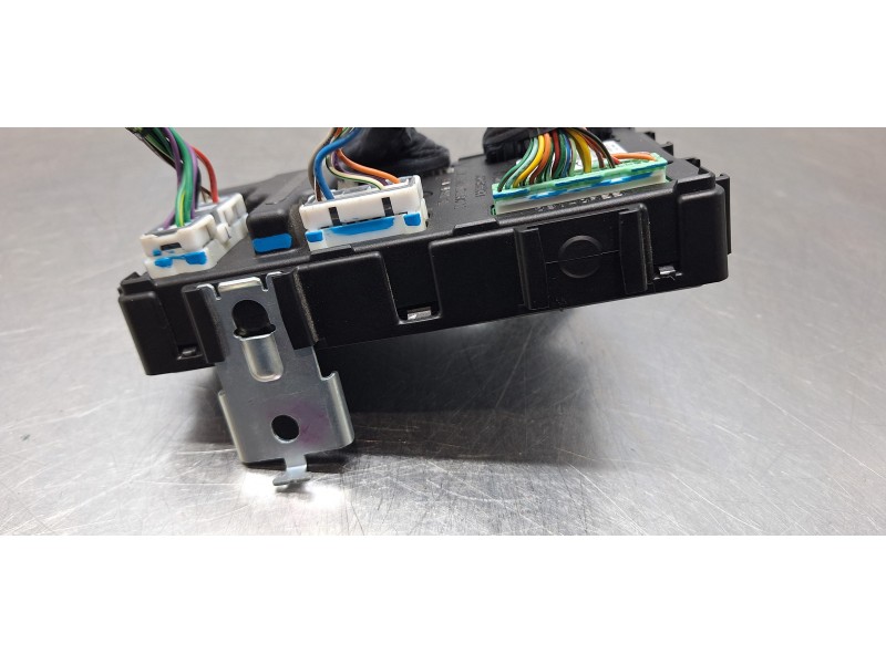 Recambio de modulo confort para renault koleos bose edition referencia OEM IAM 284B11681R   Recambio de modulo confort para renault koleos bose edition referencia OEM IAM 284B11681R