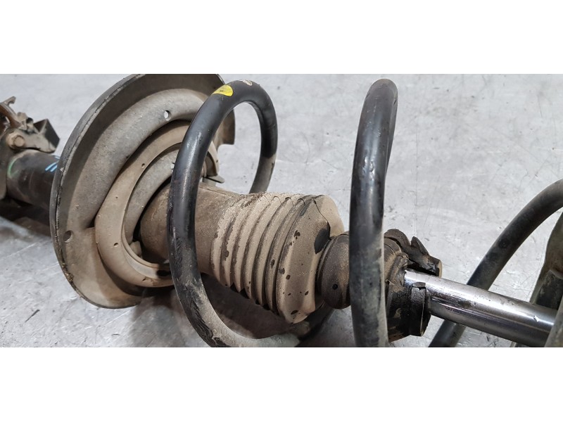 Recambio de amortiguador delantero derecho para dacia logan ii ambiance referencia OEM IAM 543024260R  