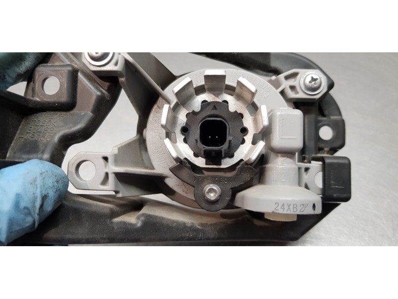 Recambio de faro antiniebla izquierdo para toyota rav 4 plug-in hybrid advance referencia OEM IAM 8122012240  