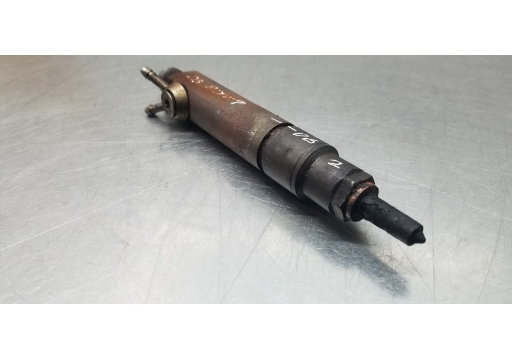 Recambio de inyector para volkswagen lt caja abierta (mod. 1997) lt 28 caja abierta referencia OEM IAM 074130201C  