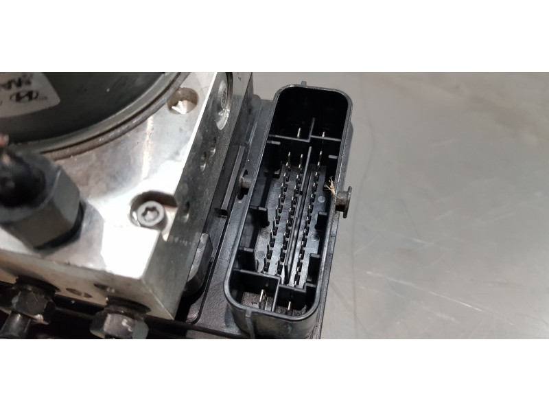 Recambio de abs para kia rio (yb) drive referencia OEM IAM 58910H8400  