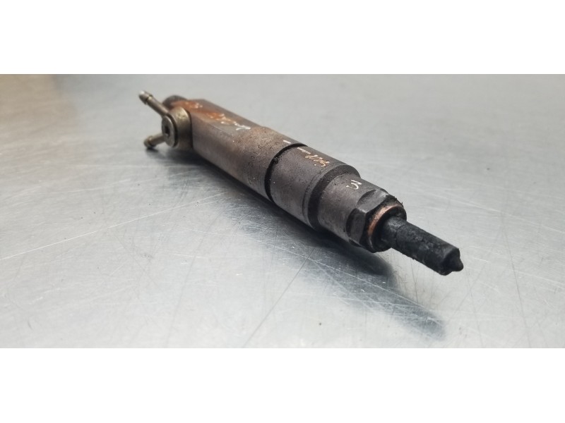 Recambio de inyector para volkswagen lt caja abierta (mod. 1997) lt 28 caja abierta referencia OEM IAM 074130201C  