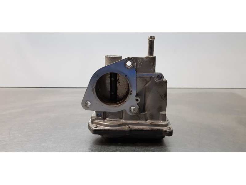 Recambio de caja mariposa para toyota yaris hsd active referencia OEM IAM 2203047040  