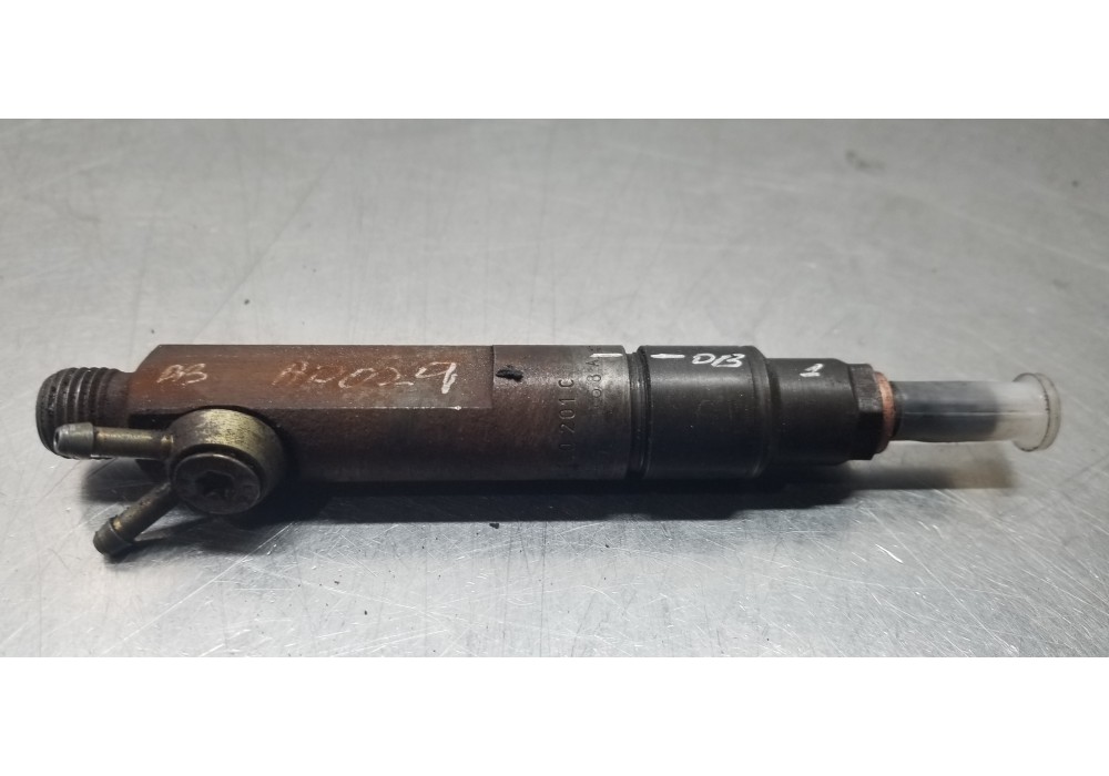 Recambio de inyector para volkswagen lt caja abierta (mod. 1997) lt 28 caja abierta referencia OEM IAM 074130201C  
