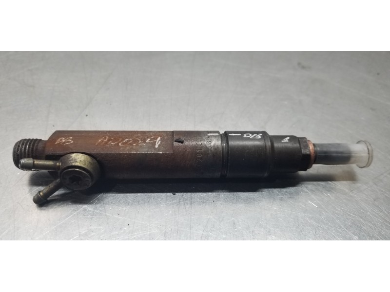 Recambio de inyector para volkswagen lt caja abierta (mod. 1997) lt 28 caja abierta referencia OEM IAM 074130201C  