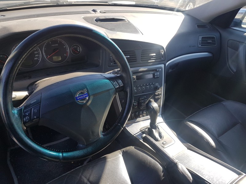 volvo v70 familiar del año 2010