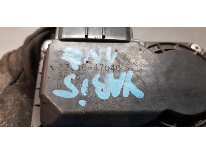 Recambio de caja mariposa para toyota yaris hsd active referencia OEM IAM 2203047040  