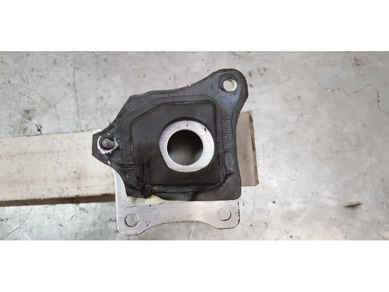 Recambio de refuerzo paragolpes trasero para audi a6 lim. (4g2) 3.0 tdi quattro referencia OEM IAM 4G5813307  