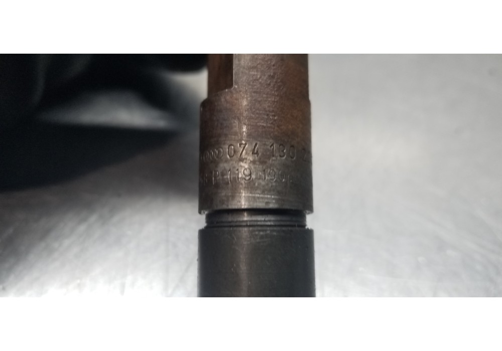 Recambio de inyector para volkswagen lt caja abierta (mod. 1997) lt 28 caja abierta referencia OEM IAM 074130201C  