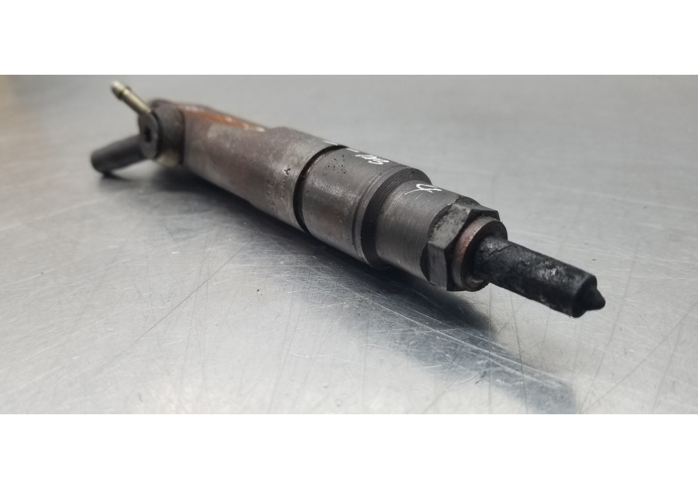 Recambio de inyector para volkswagen lt caja abierta (mod. 1997) lt 28 caja abierta referencia OEM IAM 074130201C  