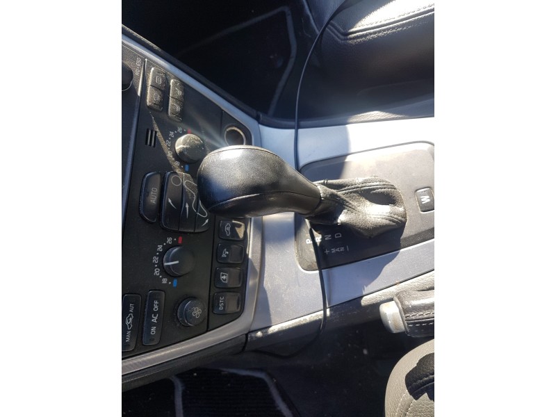 volvo v70 familiar del año 2010