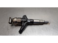 Recambio de inyector para subaru legacy familiar/outback b13 (bp) 2.0 d classic sw referencia OEM IAM 16613AA020