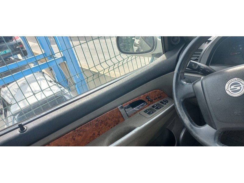 ssangyong rexton del año 2002