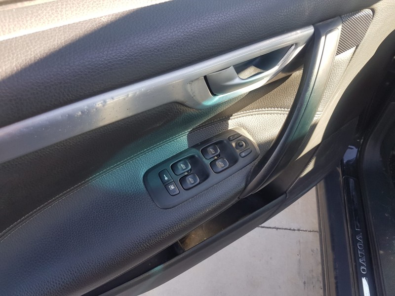 volvo v70 familiar del año 2010