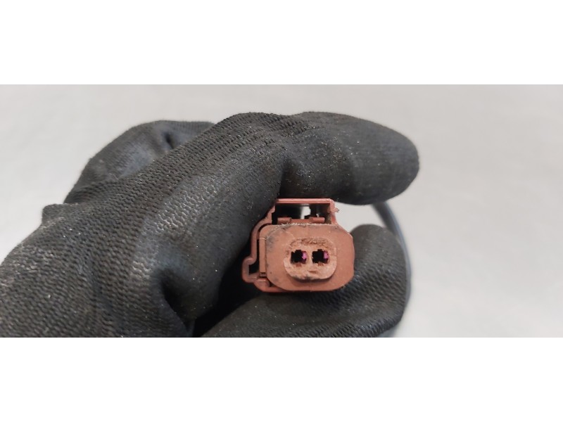 Recambio de inyector para volkswagen caddy furgón/kombi furgón referencia OEM IAM 04L131113P  