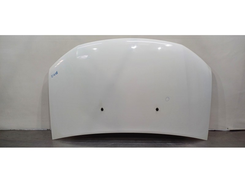 Recambio de capot para dacia logan ii ambiance referencia OEM IAM    Recambio de capot para dacia logan ii ambiance referencia OEM IAM