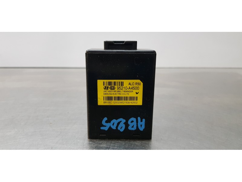 Recambio de modulo electronico para kia carens ( ) emotion referencia OEM IAM 95210A4500  