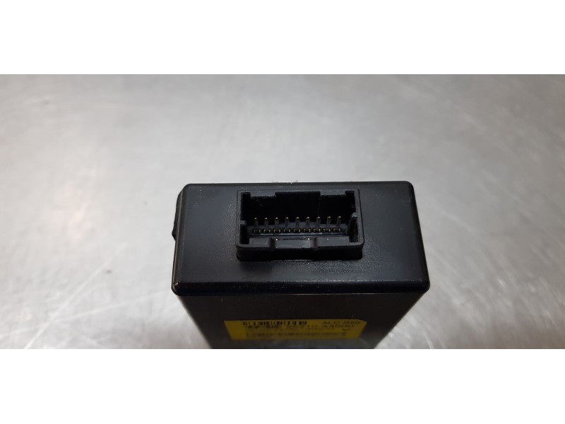 Recambio de modulo electronico para kia carens ( ) emotion referencia OEM IAM 95210A4500  