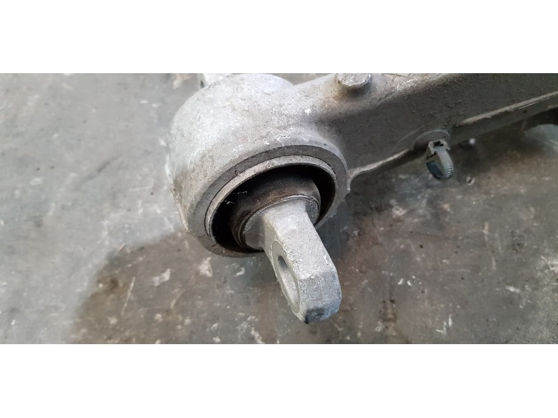 Recambio de brazo suspension inferior trasero derecho para volvo xc60 r design awd referencia OEM IAM 31451943  