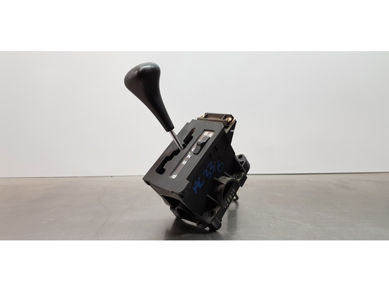 Recambio de palanca cambio para mercedes clase s (w126) berlina+coupe se 300 referencia OEM IAM A1262600738 1262670740 