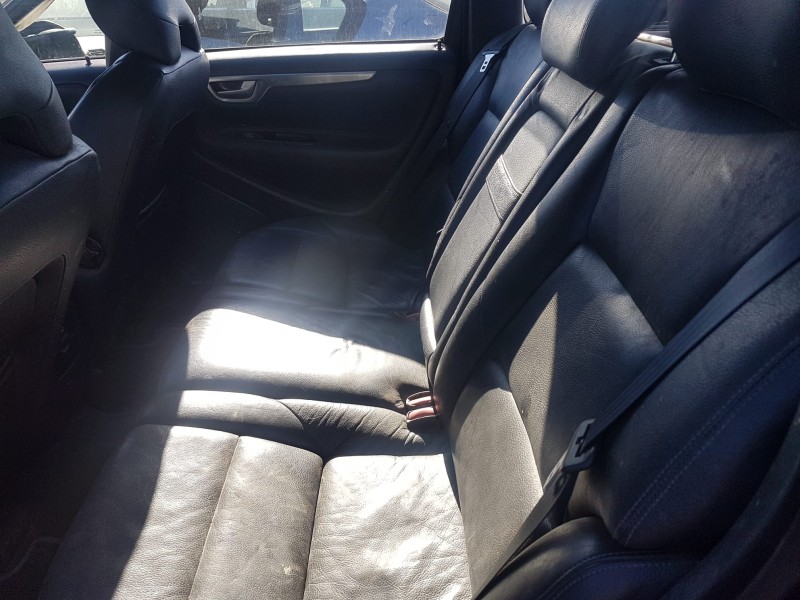 volvo v70 familiar del año 2010