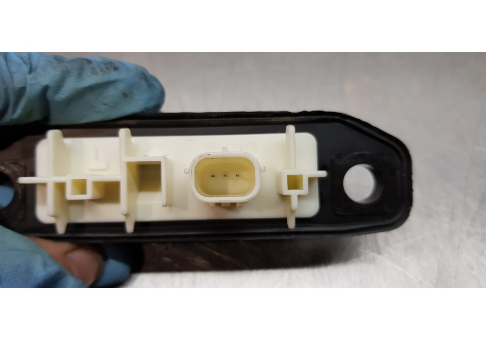 Recambio de maneta exterior porton para toyota rav 4 plug-in hybrid advance referencia OEM IAM 8484047040  