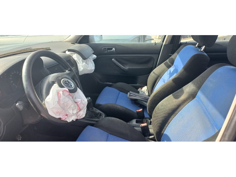 volkswagen golf iv berlina (1j1) del año 2000