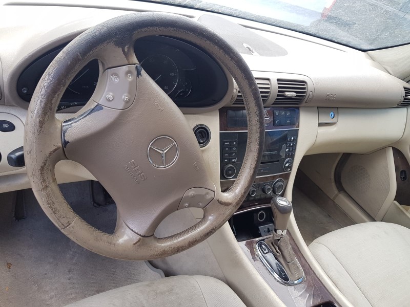 mercedes clase c (w203) berlina del año 2004 mercedes clase c (w203) berlina del año 2004