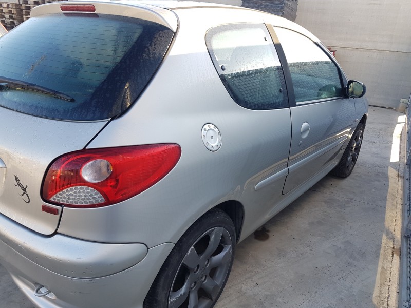 peugeot 206 berlina del año 2007